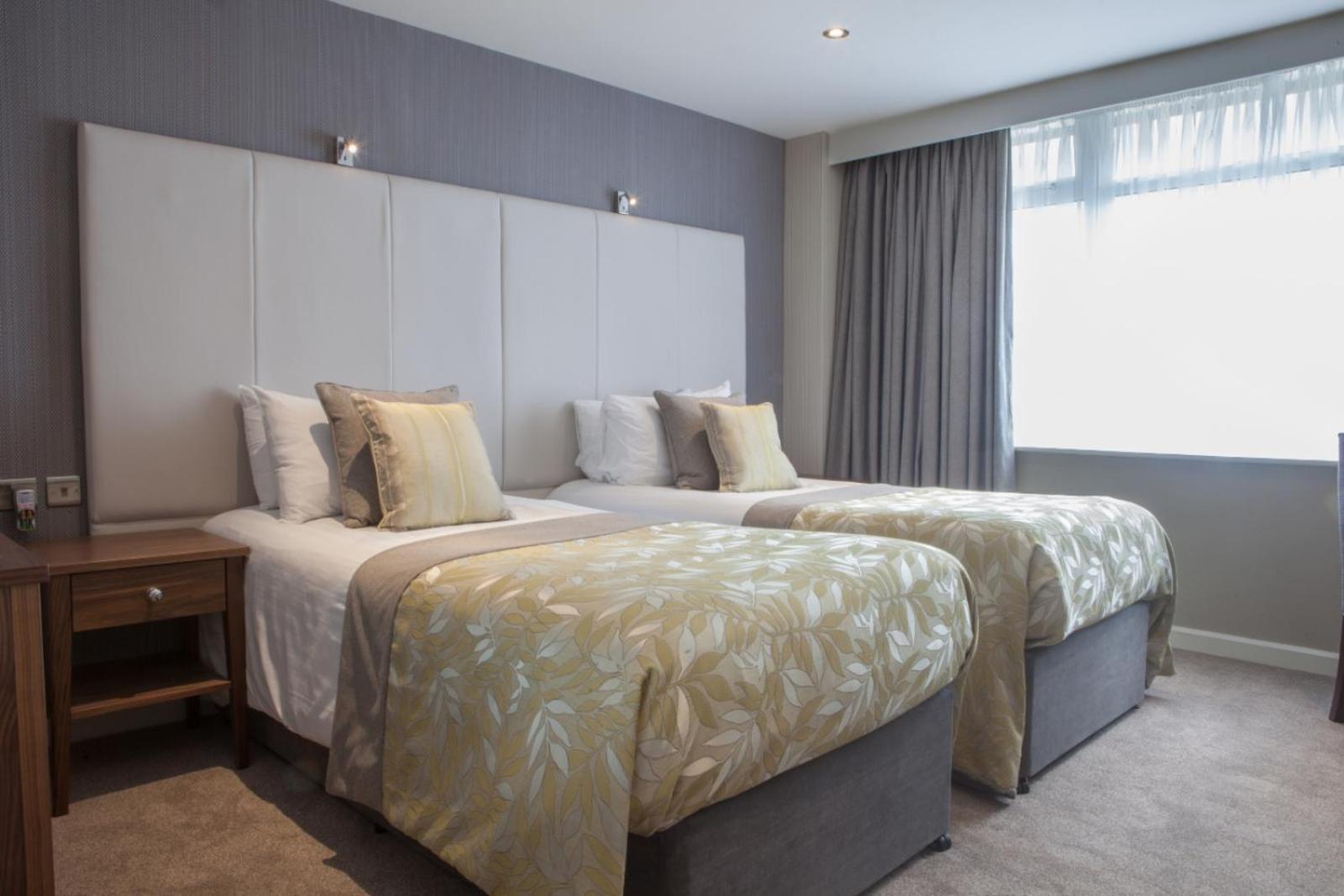 Four Seasons Hotel&Leisure Club Monaghan Extérieur photo