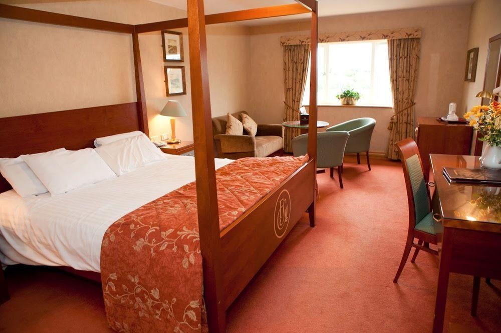 Four Seasons Hotel&Leisure Club Monaghan Extérieur photo