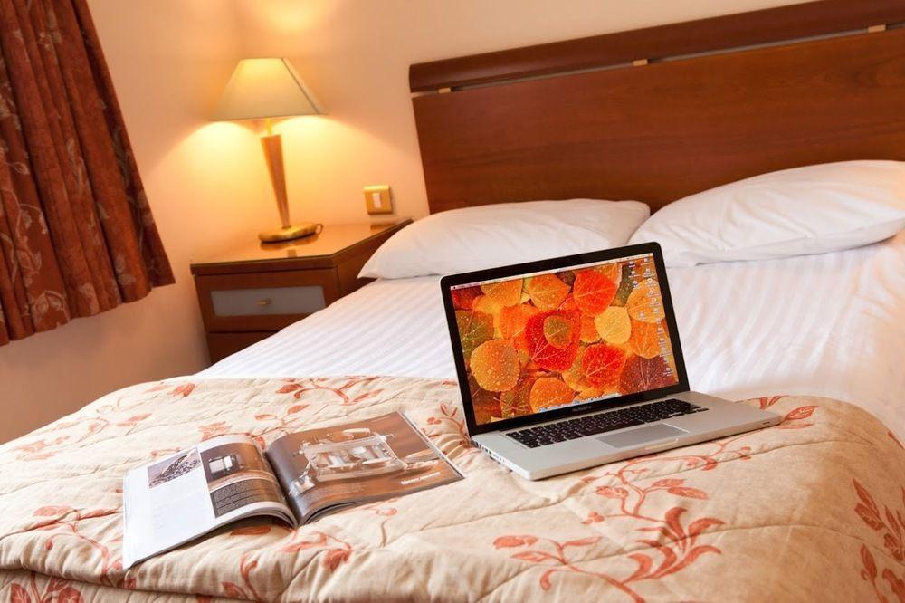Four Seasons Hotel&Leisure Club Monaghan Extérieur photo