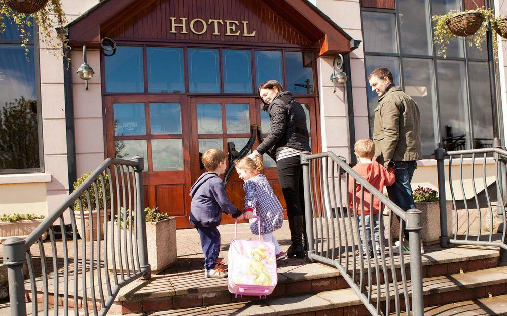 Four Seasons Hotel&Leisure Club Monaghan Extérieur photo