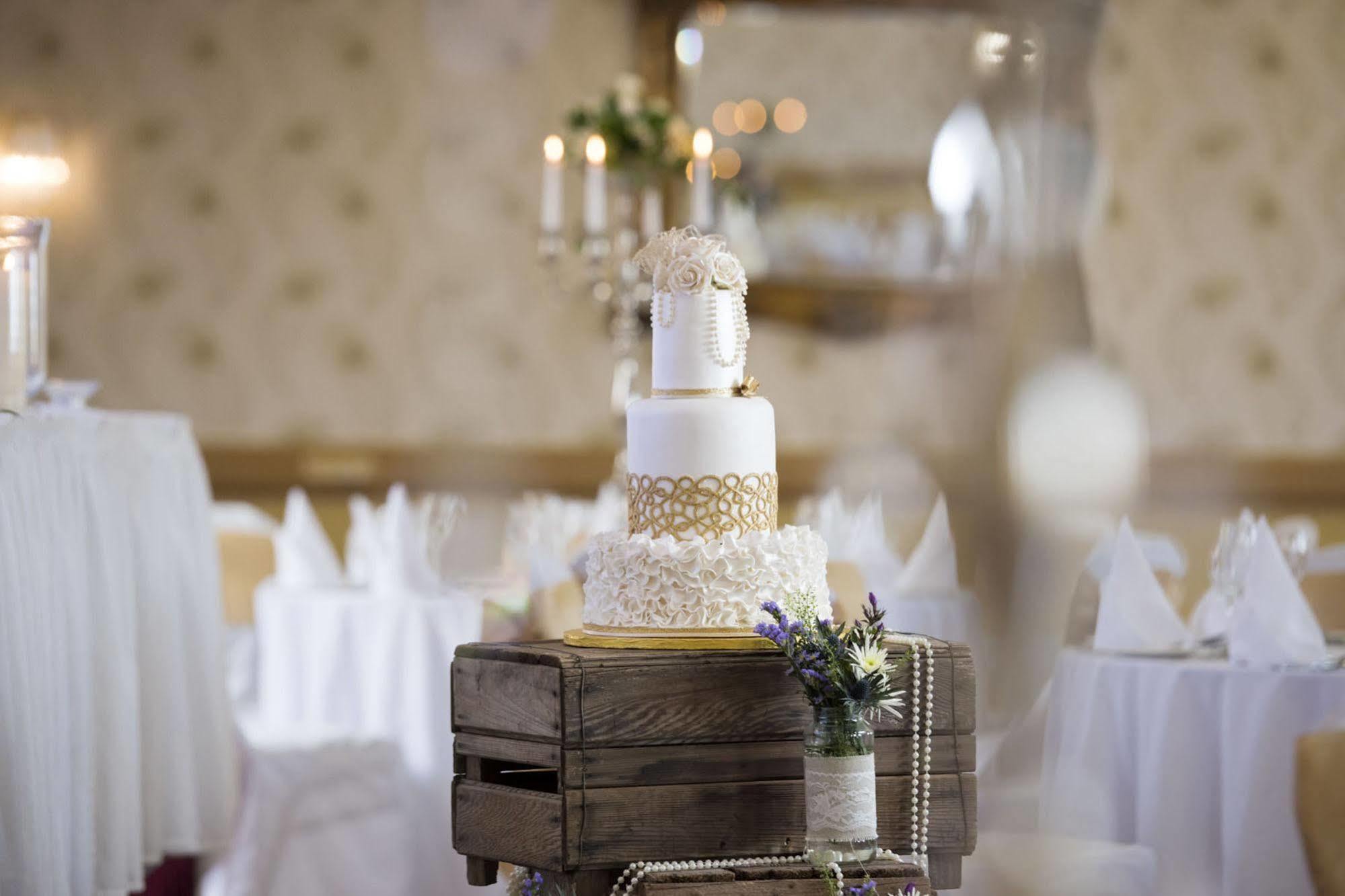 Four Seasons Hotel&Leisure Club Monaghan Extérieur photo