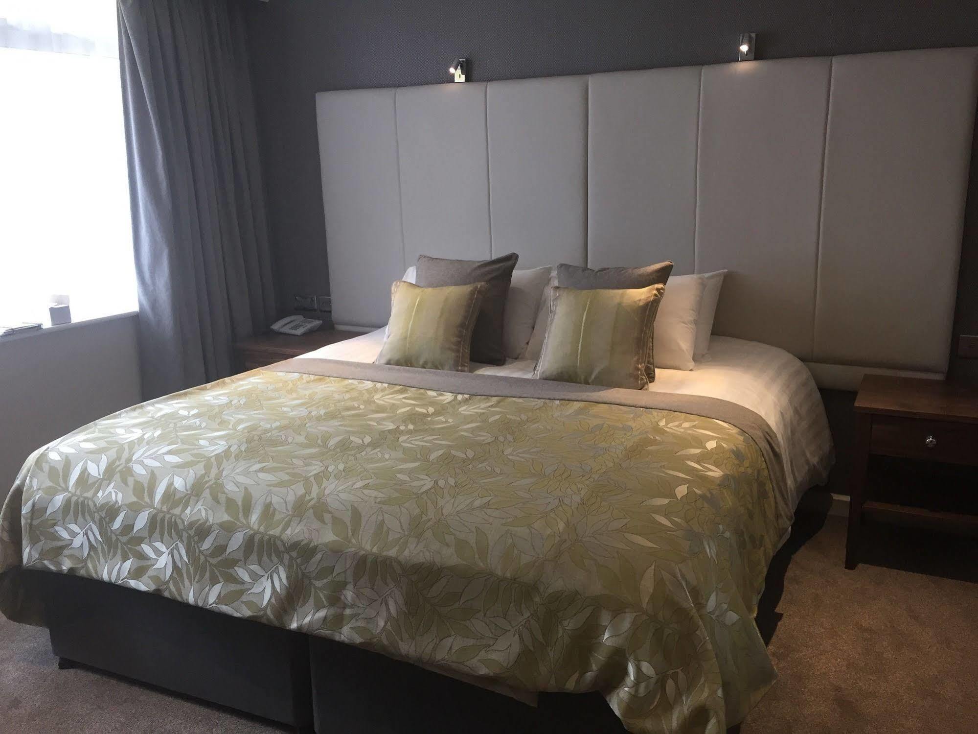 Four Seasons Hotel&Leisure Club Monaghan Extérieur photo